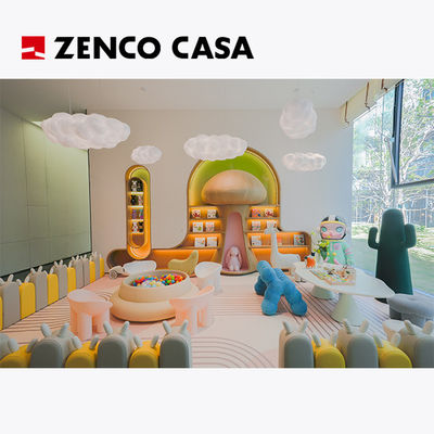 Ensemble de meubles pour les aires de jeux pour enfants avec des tabourets et des chaises colorés